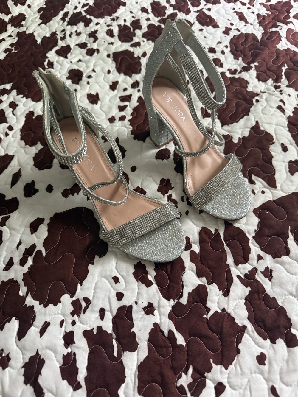 TOP Moda Silver Glitter Block heel